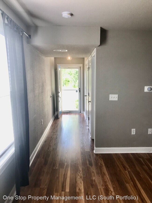 Building Photo - 3 br, 3 bath House - FTO-100 W. Grant Dr.