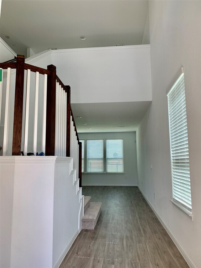 Foto del edificio - 1024 Greenshank Dr