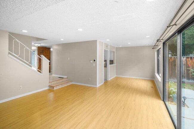 Foto del edificio - 7124 Point Dunes Ct