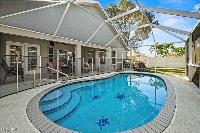 Building Photo - 1831 SE Van Loon Terrace