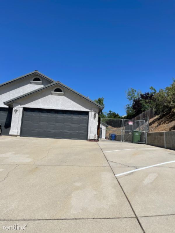 Building Photo - 3 br, 2 bath House - 11458 Rugby Hill Dr