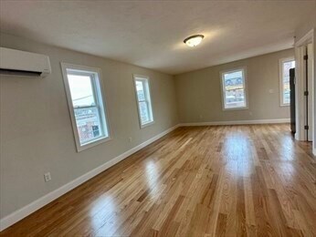Foto del edificio - 415 Danforth St