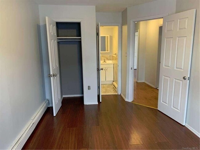 Foto del edificio - 230-18 Edgewood Ave