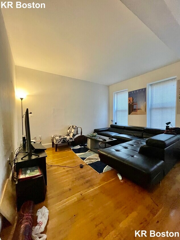 Foto del edificio - 764 Columbus Ave