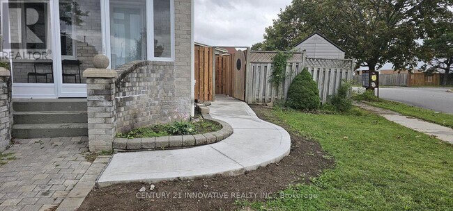 Photo du bâtiment - 2 Blackburn Crescent