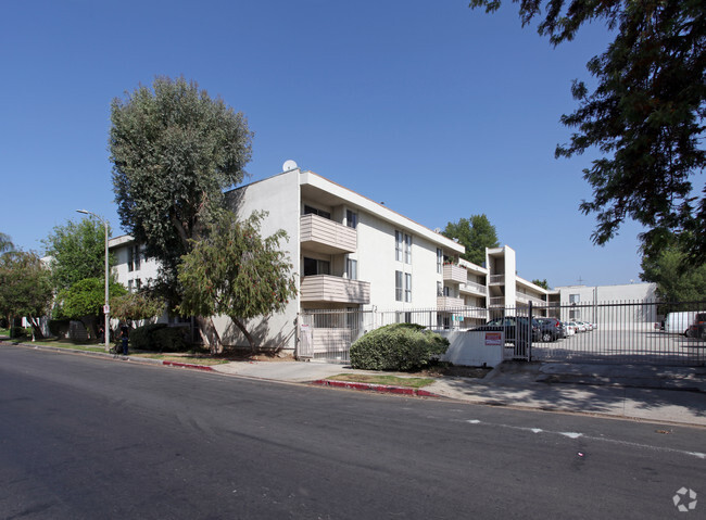 Building Photo - Orangebrook Manor Apartments