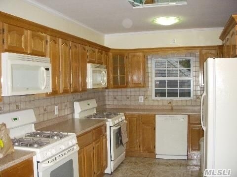 Building Photo - 919 Mayfield Rd