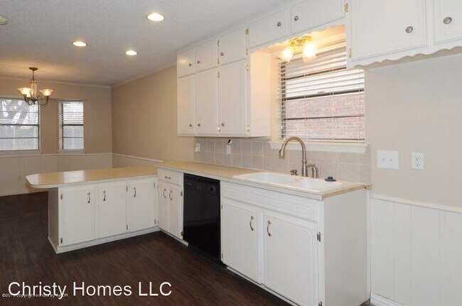 Building Photo - 3 br, 2 bath House - 6008 Cornell St.