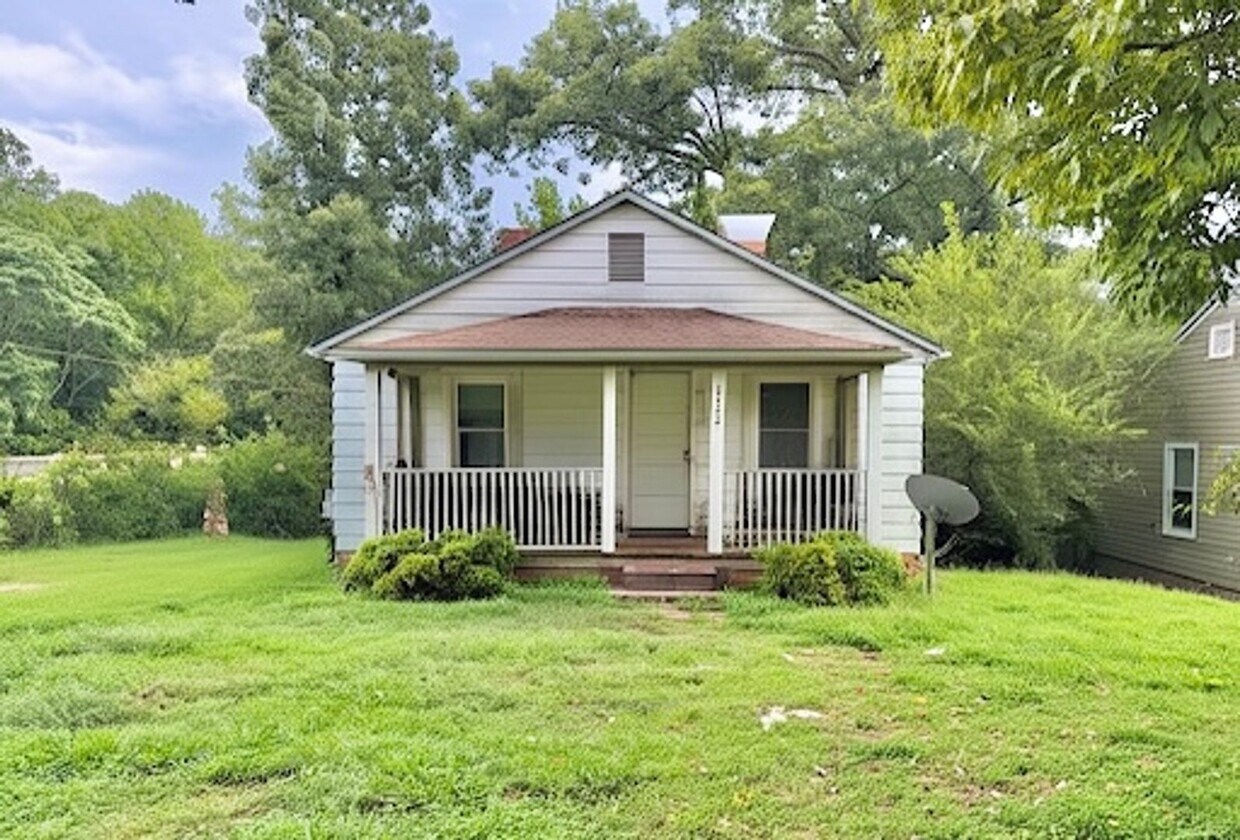 Foto principal - Statesville Downtown - 2BR/1BA