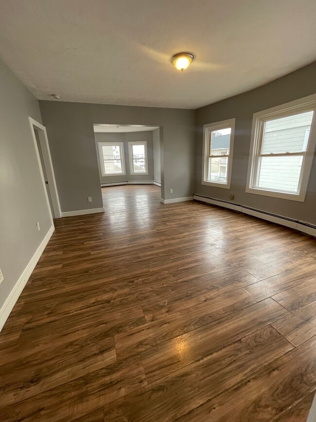 Parlor - 94 Englewood Ave