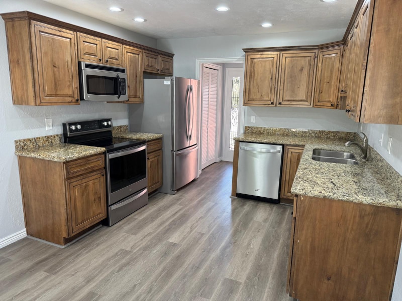 Photo - 8335 S 1050 E (Sandy, UT)