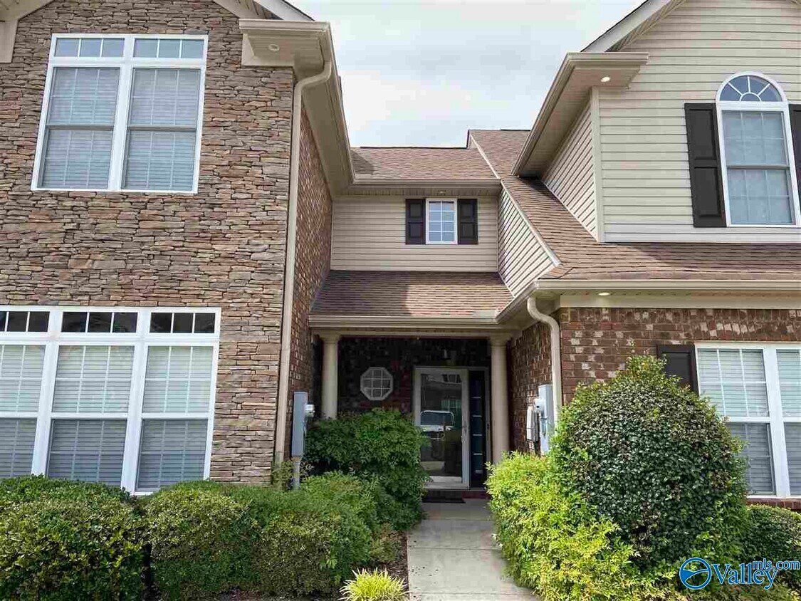 Primary Photo - 2031 Blake Bottom Rd NW