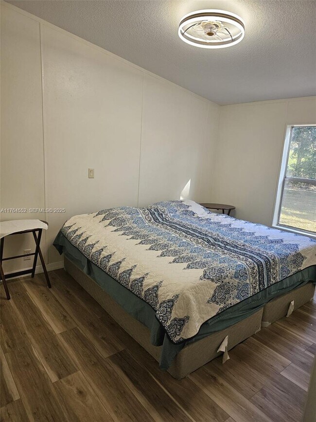 Foto del edificio - 18520 Wildlife Trail