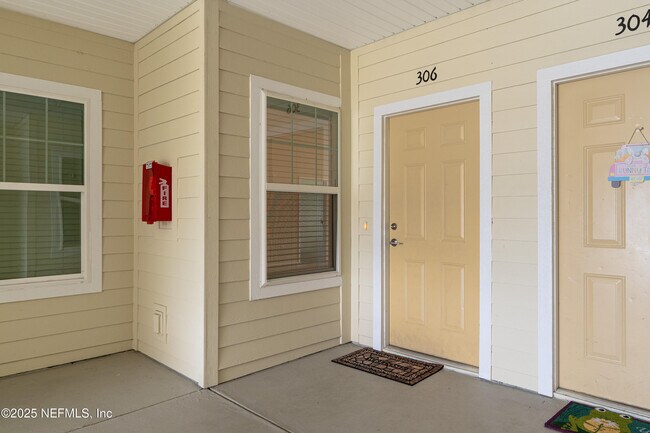 Foto del edificio - 4931 Key Lime Dr