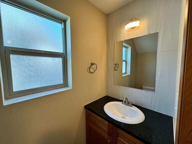 Foto del edificio - 611 S Chronicle Rd