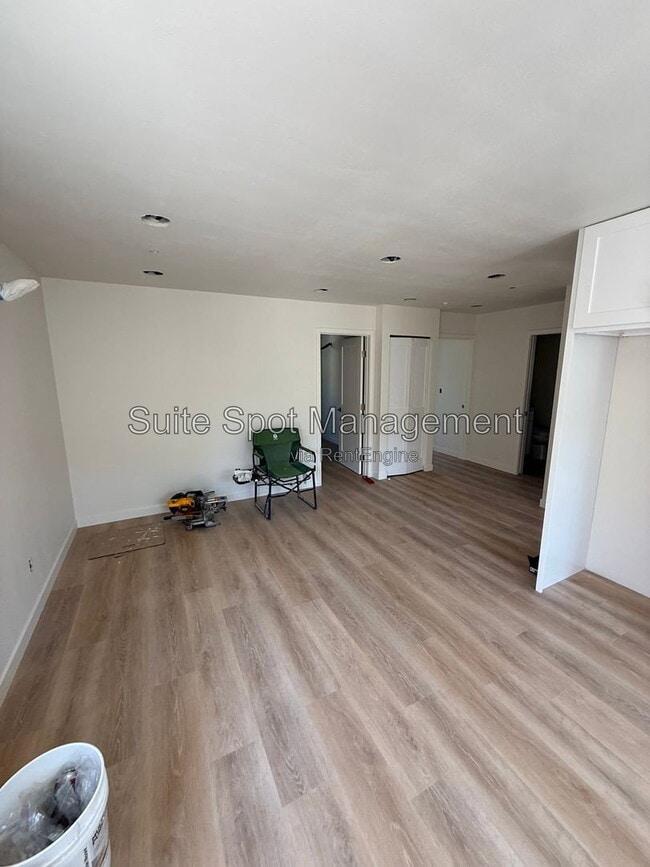 Building Photo - 2206 Conquista Ave