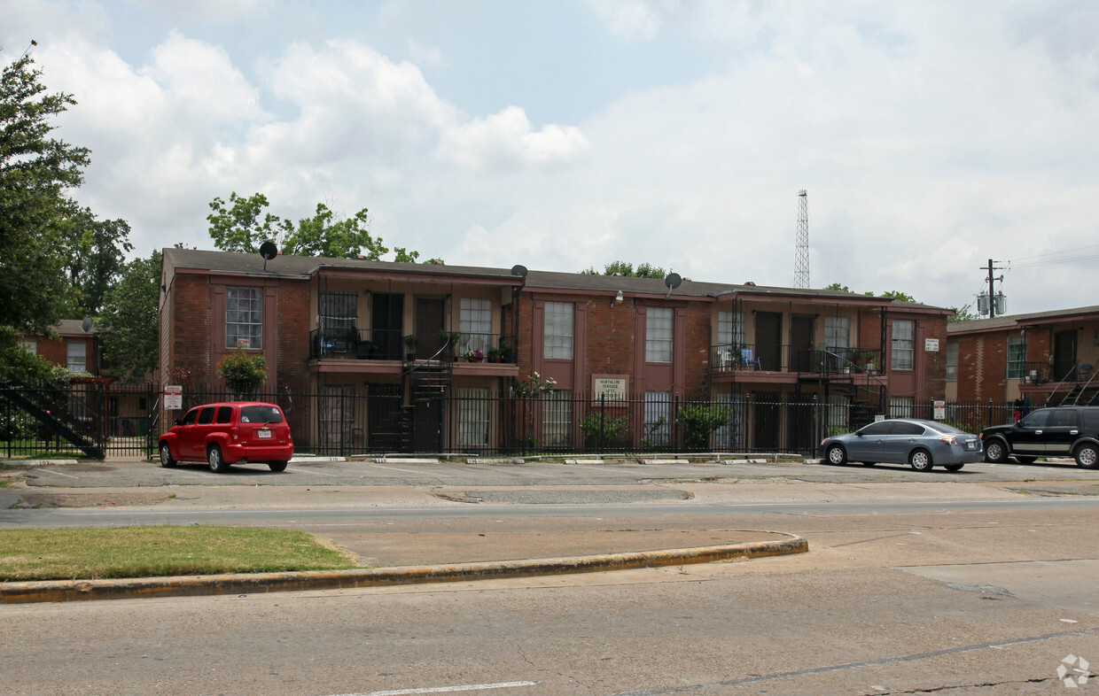 Primary Photo - Northline Terrace Apartments