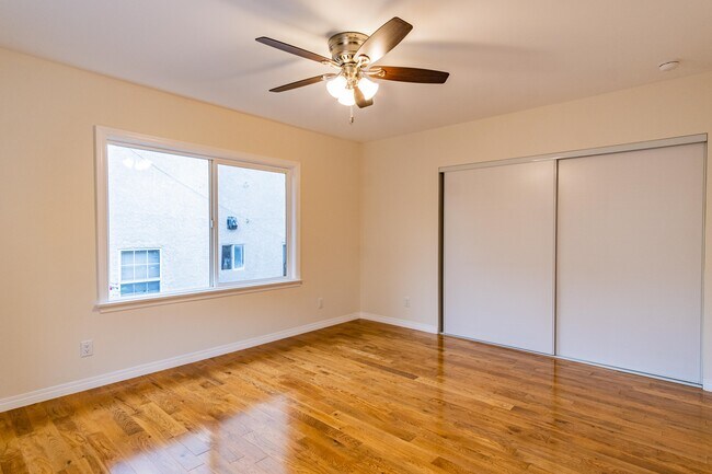 Foto del edificio - 180 S Mountain View Ave