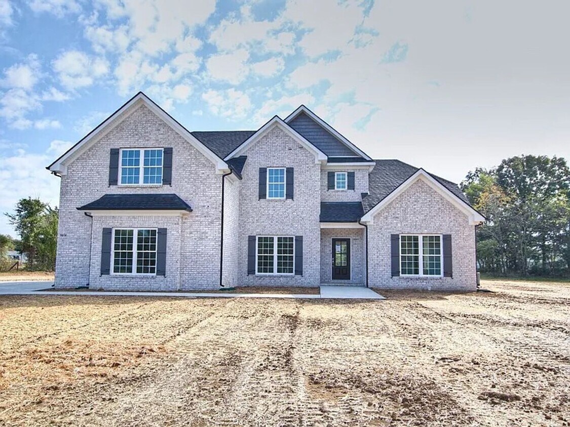 Primary Photo - Situated on over 3 acres right in a growin...
