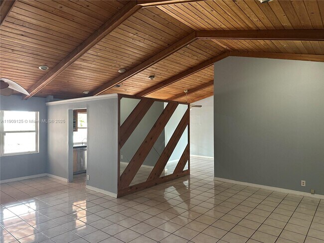 Foto del edificio - 1107 SW 83rd Ave