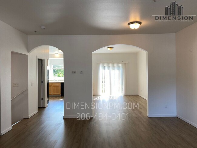 Foto del interior - Heart of Renton! Amazing 4 bed, 3.5 bath R...