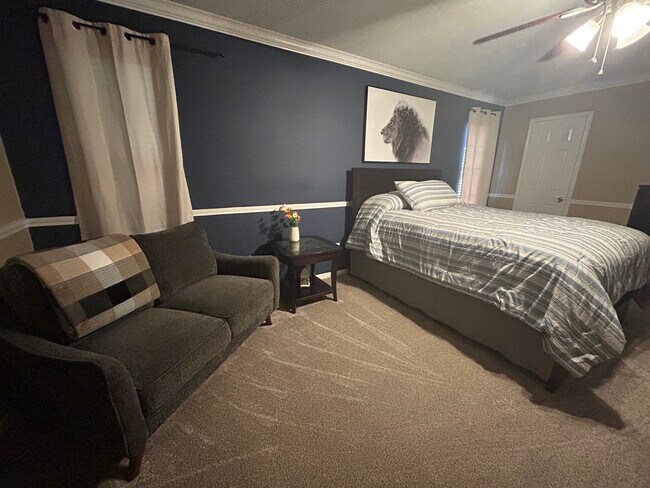 Foto del edificio - 11807 Cedarcliff Dr
