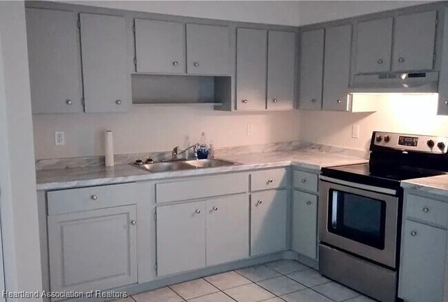 Foto del edificio - 101 Voss Ct