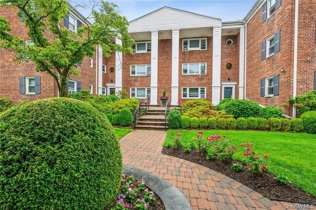 Foto del edificio - 1833 Palmer Ave