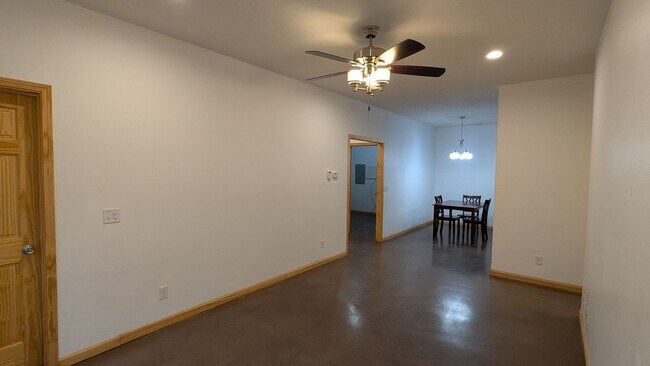 Foto del edificio - 1600 4th Ave