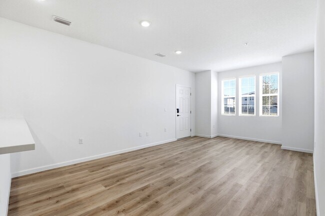 Interior Photo - Venture Apartments