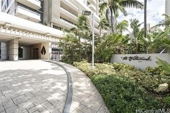 Building Photo - 1551 Ala Wai Blvd