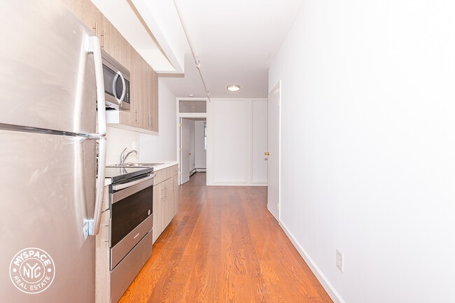 Building Photo - 1356 Dekalb Ave