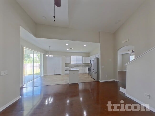 Building Photo - 9346 Black Thorn Loop