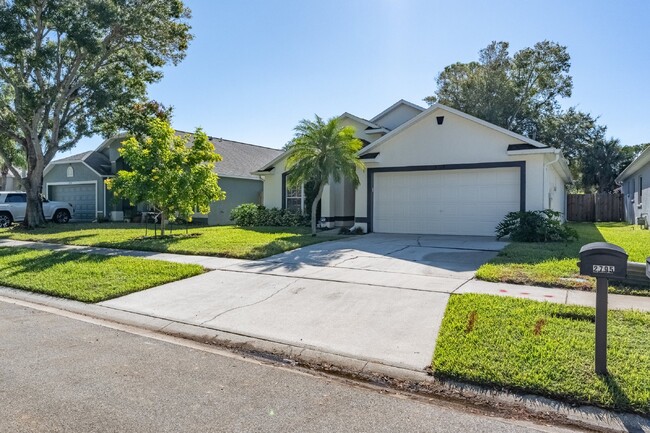 Building Photo - Fully Renovated 3 Bedroom Home on Quiet Cu...