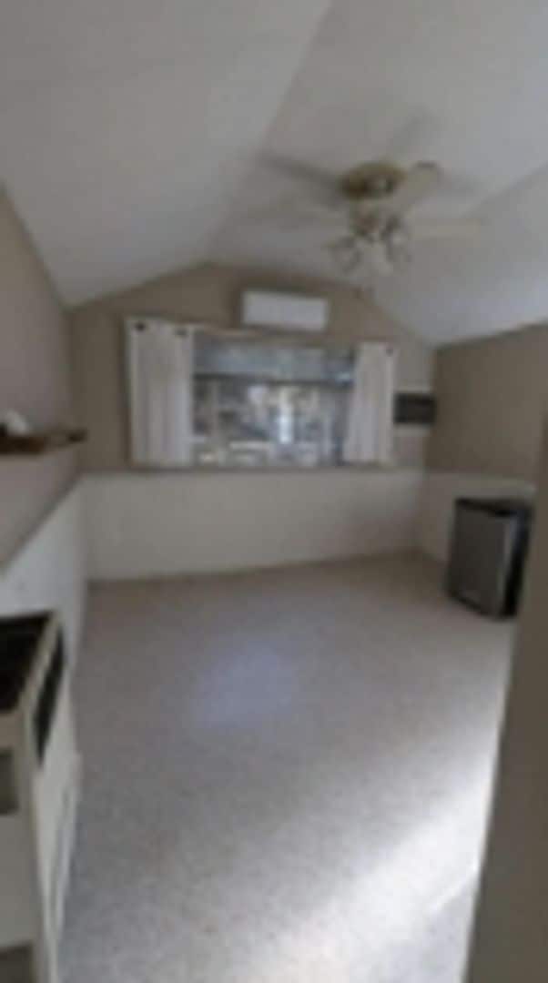 Building Photo - 197 Theall St