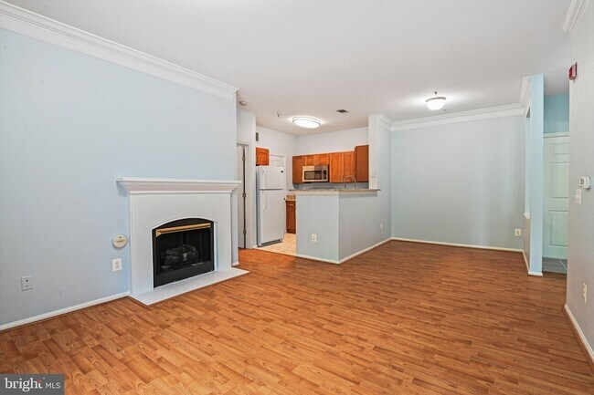 Foto del edificio - 1580 Spring Gate Dr.