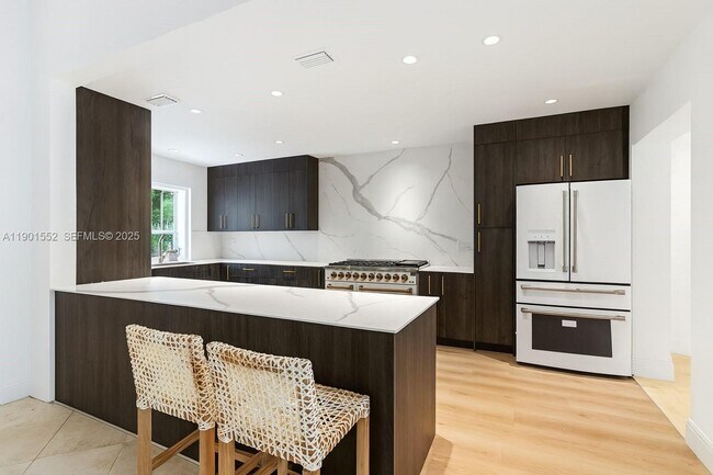 Building Photo - 1951 Secoffee St