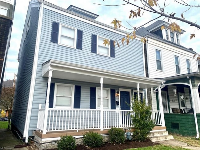 Building Photo - 217 N Huron St