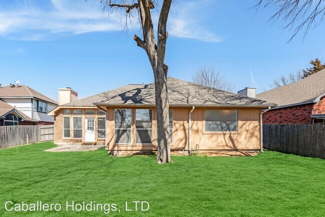 Building Photo - 3 br, 2 bath House - 12504 Summer Hill Dr.