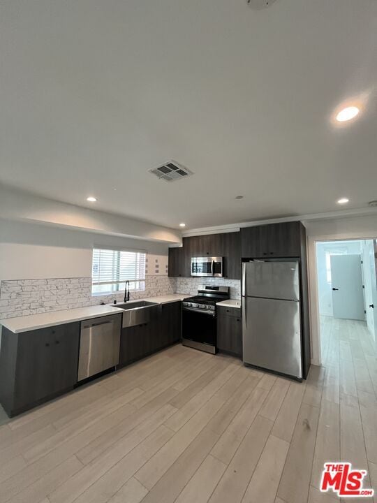 Foto del edificio - 246 N Dillon St