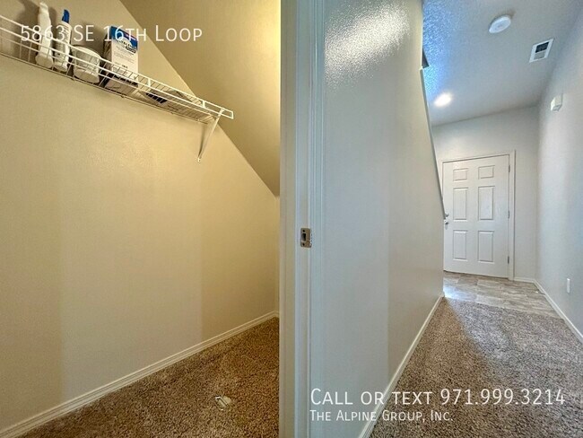 Foto del edificio - 5863 SE 16th Loop