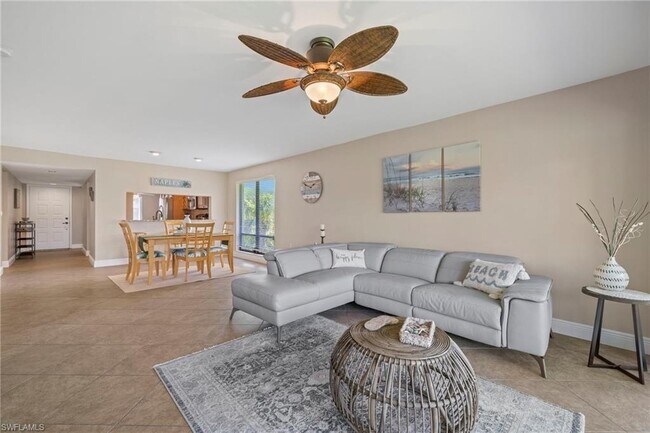 Foto del edificio - 1204 Commonwealth Cir