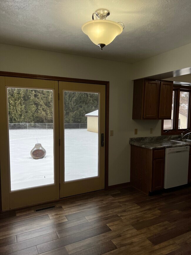 Building Photo - 45632 Co Rd 653