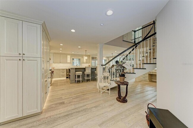 Building Photo - 4473 Gulf of Mexico Dr