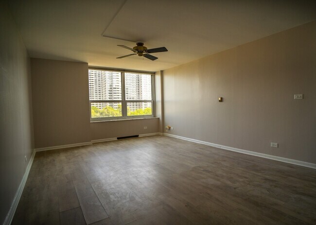Foto del edificio - 720 W Gordon Terrace