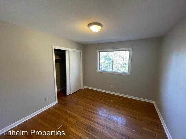 Building Photo - 4 br, 3 bath House - 1680 Winchester St