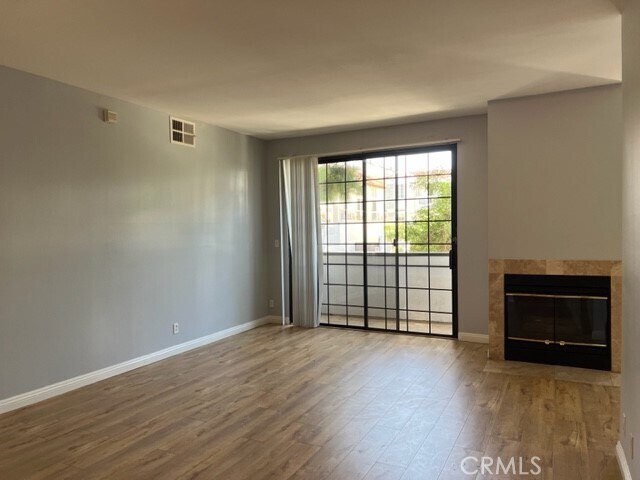 Building Photo - 860 S Lucerne Blvd
