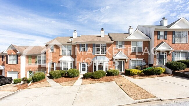 Building Photo - 2760 Parkway Cove