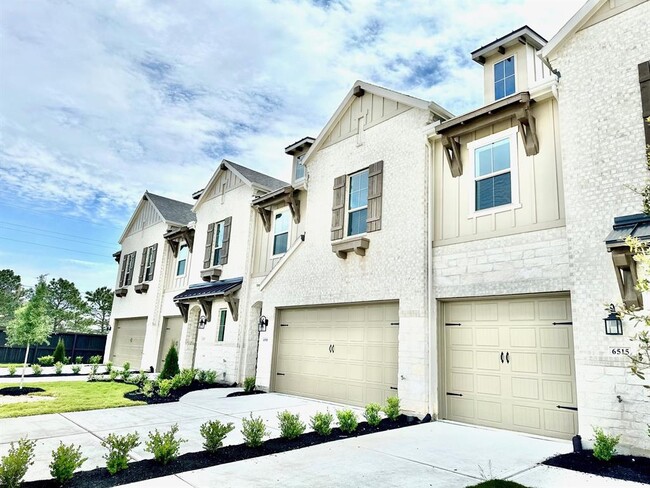 Building Photo - 6511 Scarlet Pond Ln