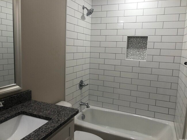 Foto del edificio - 117 Crestview Dr